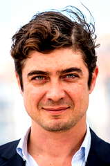 Riccardo Scamarcio profile picture