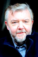 Tony Haygarth profile picture