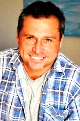 Thom Adcox-Hernandez profile picture