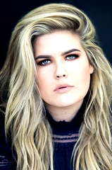 Erica Lindbeck profile picture