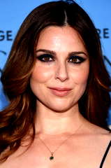 Cara Buono profile picture