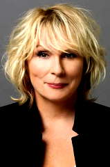 Jennifer Saunders profile picture