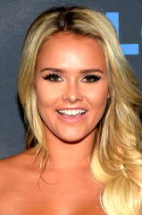 Kinsey Wolanski profile picture
