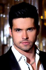Eleazar Gómez profile picture