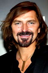 Robin Atkin Downes profile picture