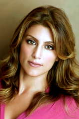 Jennifer Esposito profile picture