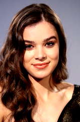 Hailee Steinfeld profile picture