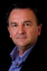 Louis Nowra