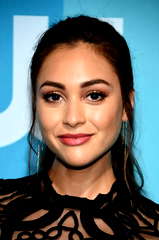 Lindsey Morgan profile picture