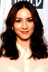 Troian Bellisario profile picture