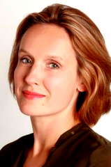 Claire Cox profile picture
