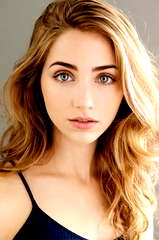 Emily Rudd profile picture