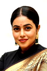 Poorna profile picture