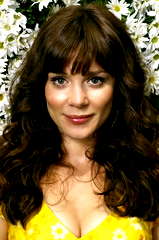 Anna Friel profile picture