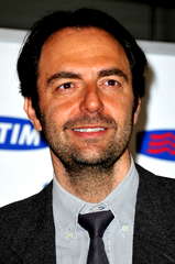 Neri Marcorè profile picture