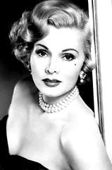 Zsa Zsa Gabor profile picture