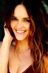 Rebecca Breeds profile picture