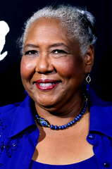 Esther Scott profile picture