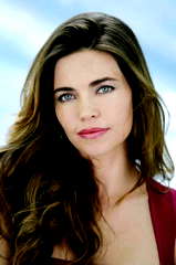 Amelia Heinle profile picture