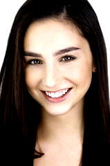 Molly Ephraim profile picture