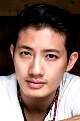 Arak Amornsupasiri profile picture