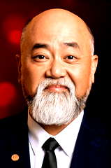 Paul Sun-Hyung Lee profile picture