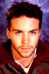 Jonathan Brandis profile picture