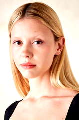 Mia Goth profile picture