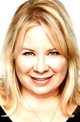 Julie Plec profile picture