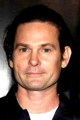 Henry Thomas profile picture