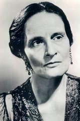 Madeleine Taylor Holmes profile picture