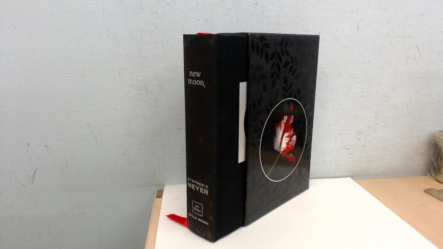 New Moon Collector's Edition (The Twilight Saga) poster