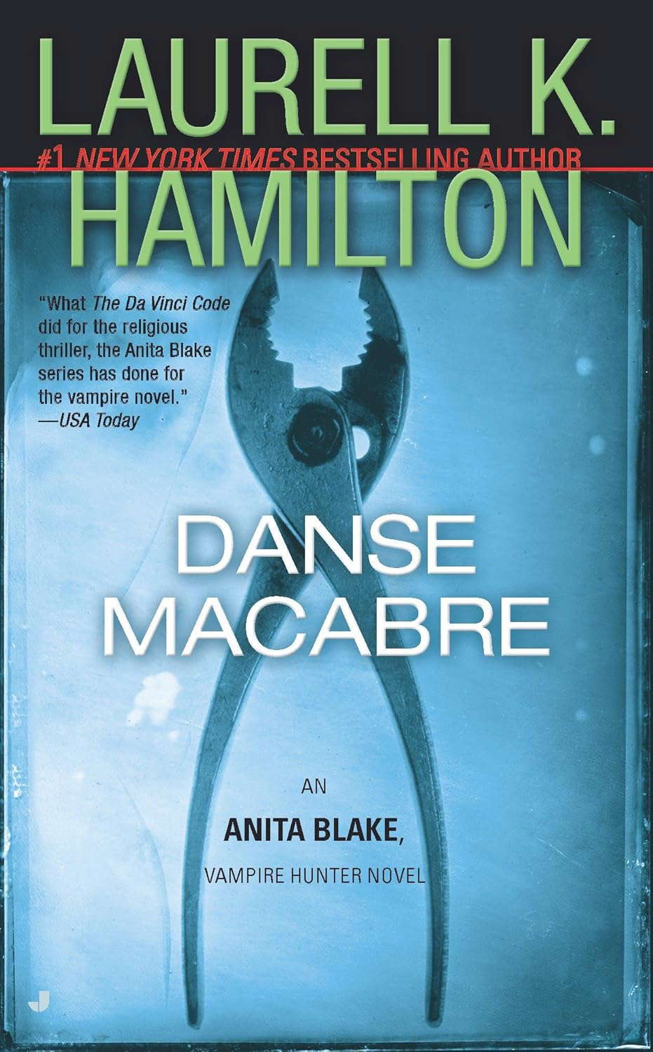 Danse Macabre (Anita Blake, Vampire Hunter, Book 14) poster