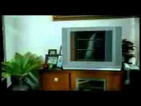 pelukan janda hantu gerondong scary poster