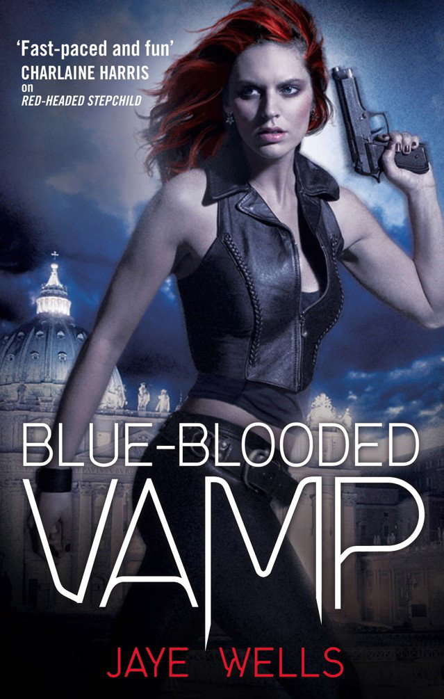 Blue-Blooded Vamp: Sabina Kane: Book 5 poster