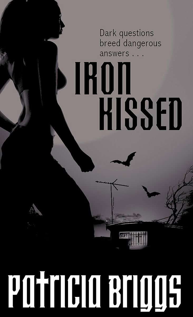 Iron Kissed (Mercy Thompson) poster