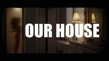 A woman left home alone faces an unknown intruder poster