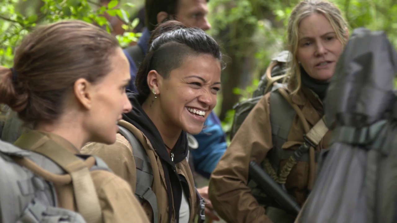 Cast Featurette