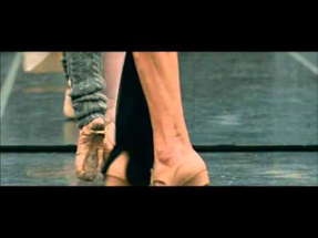 BLACK SWAN Featurette: Natalie Portman's Training poster