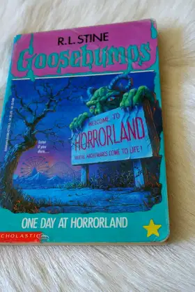 One Day at Horrorland (Goosebumps #16) poster