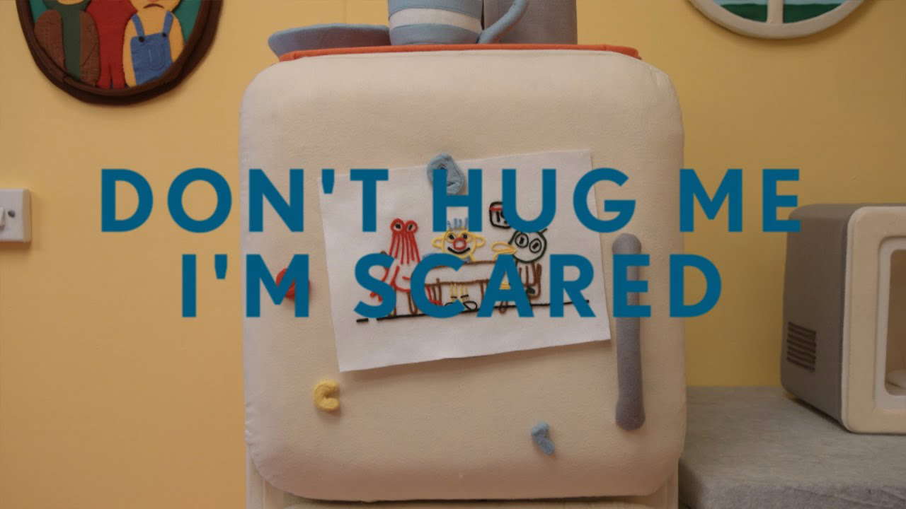 Don't Hug Me I'm Scared 5